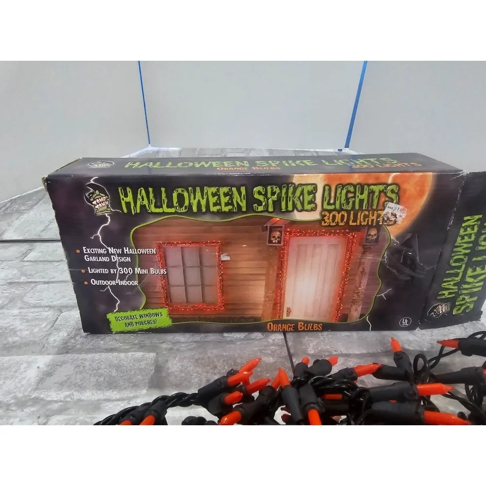 Tomb Town 300 Lights Halloween‎ Spike Mini Lights Orange NOS New 9 Feet